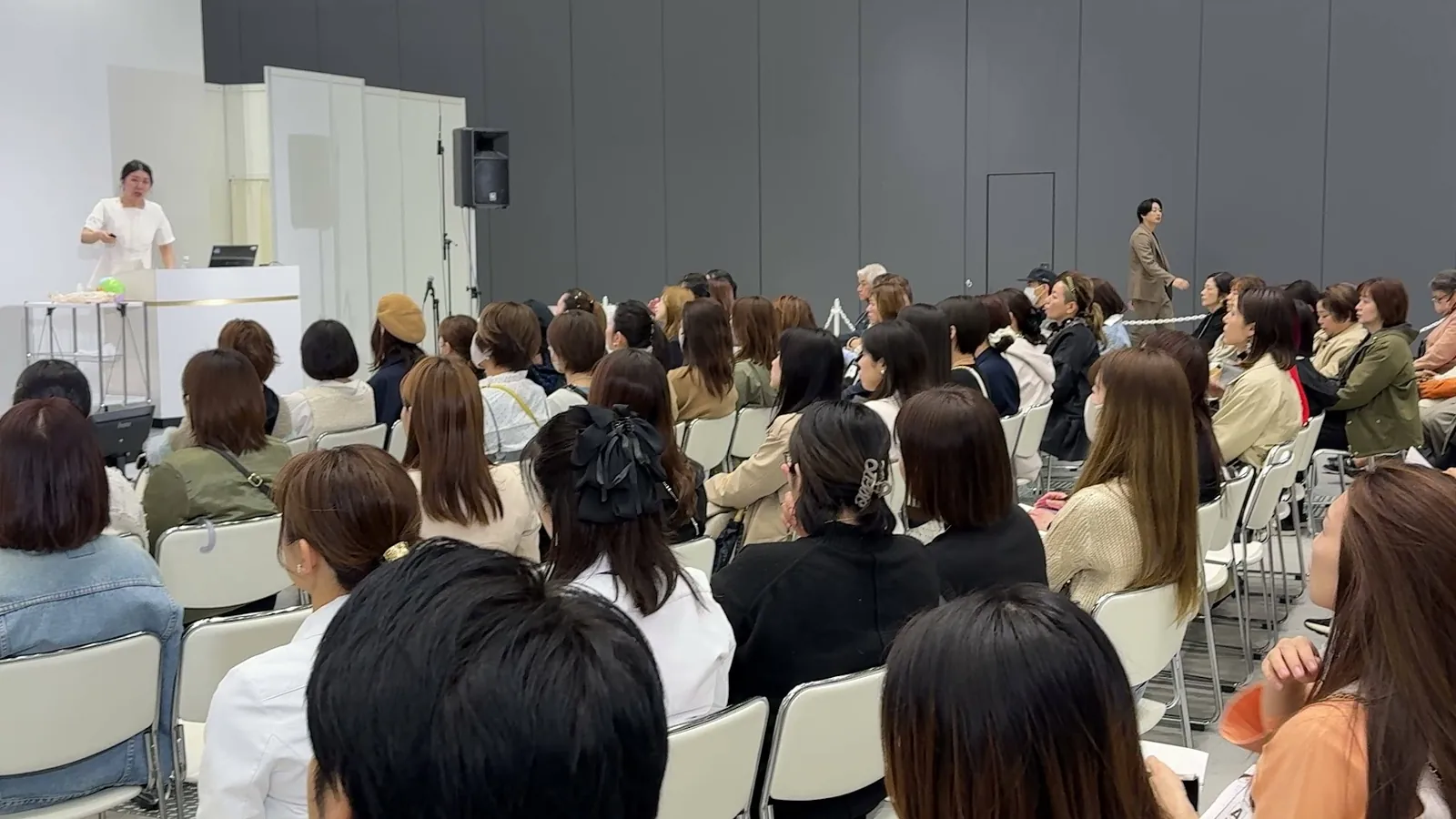 多くの受講者が集まる美容セミナー